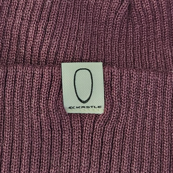 KASTLE Burgundy Wool-Blend Ribbed Beanie with Foldover Cuff unisex - Like new! - Picture 6 of 10